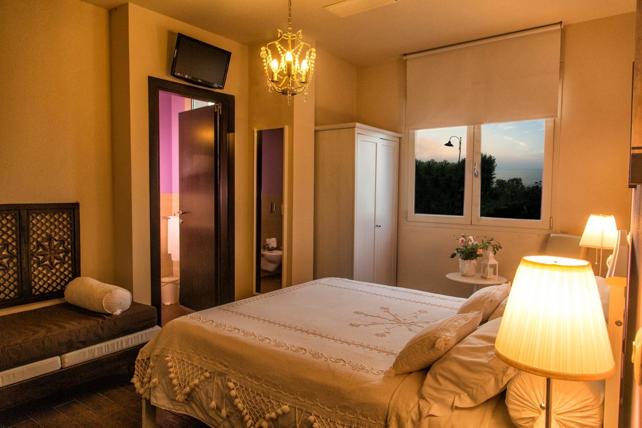 Bahita - Betty'S B&B Gabicce Mare Ngoại thất bức ảnh